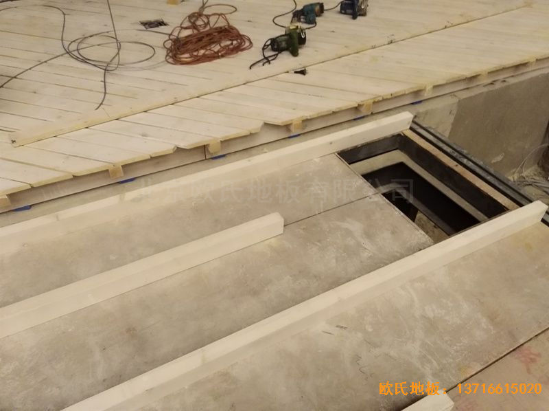 �ӱ��ȷ�����ͬ�ČW(xu��)У���_�\��ľ�ذ���b����