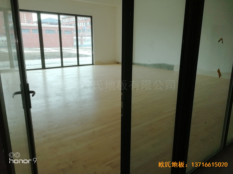 �Ϻ��ɽ��^(q��)��ɽ�(zh��n)���w�����w���ذ尲�b����1