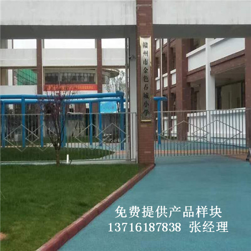 �����M�����Ž��^(q��)��ɫ����С�W(xu��)�@���(ch��ng)�^�w���\(y��n)��(d��ng)��(sh��)ľ�ذ尸��