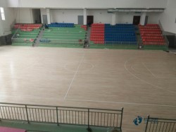 高品質(zhì)運(yùn)動(dòng)木地板如何保潔