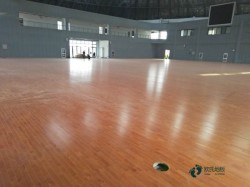 購(gòu)買(mǎi)俄勒岡松舞臺(tái)場(chǎng)地木地板什么牌子好